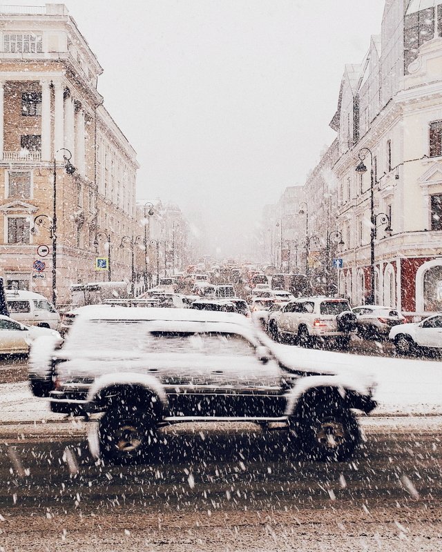 владивосток, приморье, машина, автомобиль, снегопад, снег, город, движение, перекресток, погода, веснв У природы нет плохой погоды!photo preview