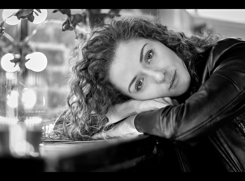 _  #актриса #actress #портрет #модель #models #blackandwhite #чёрнобелое #b&w #profotos #studio #фотосессия #фотостудия #студийныйсвет #studiolighting #nakedstudio #nakedstudios #фотографмосква #photosession #фотограф #photographer #максимкоротовских #мос И только ты мой дом...photo preview