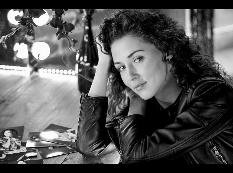 #портрет #portrait  #актриса #actress #blackandwhite #чёрнобелое #b&w #profotos #studio #фотосессия #фотостудия #студийныйсвет #studiolighting #вдохновляющий #фотосессия #фотосессиявмоскве #фотографмосква #максимкоротовских #москва #moscow #россия #russia Поговори со мной! Прошу.photo preview