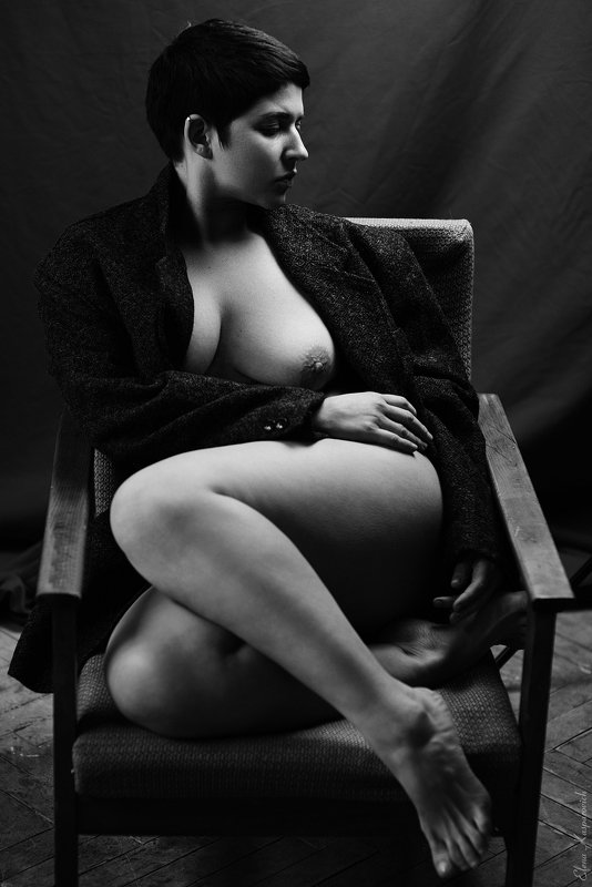 женский портрет, чб, низкий ключ, девушка, ню photo preview