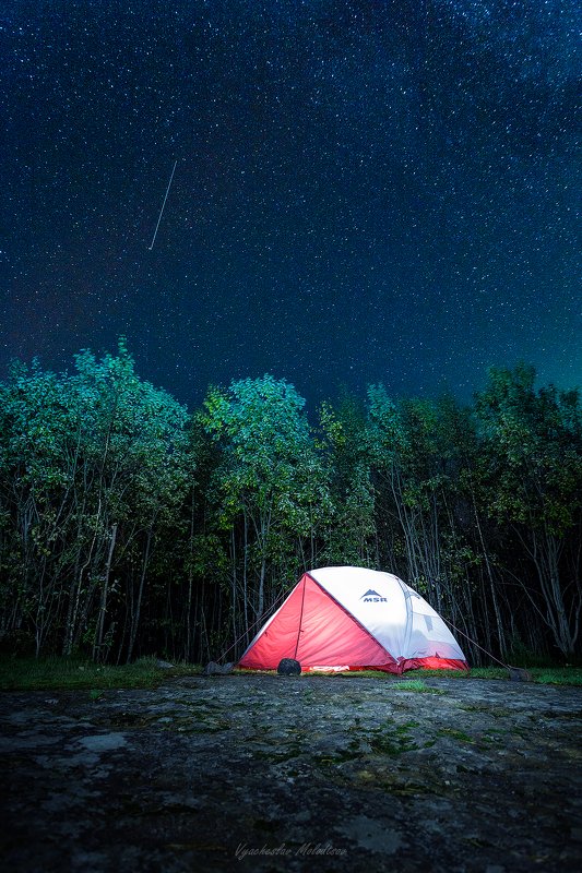 Звездное небо над заповедником Ладожские Шхеры. Карелия.photo preview