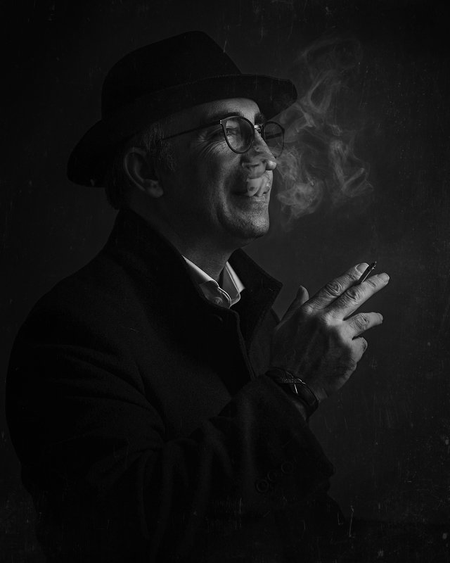 Detective manphoto preview