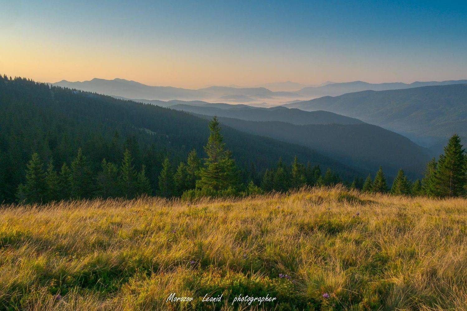 ранок у Карпатах. Автор: Леонид Морозов #nature, #туман, #лес, #oсень, #украина, #карпаты, #пейзаж, #закат, #туман, #солнце, #свет, #mountain range, #mountains, #туризм, #лес, #nature, #природа,, Леонид Морозов