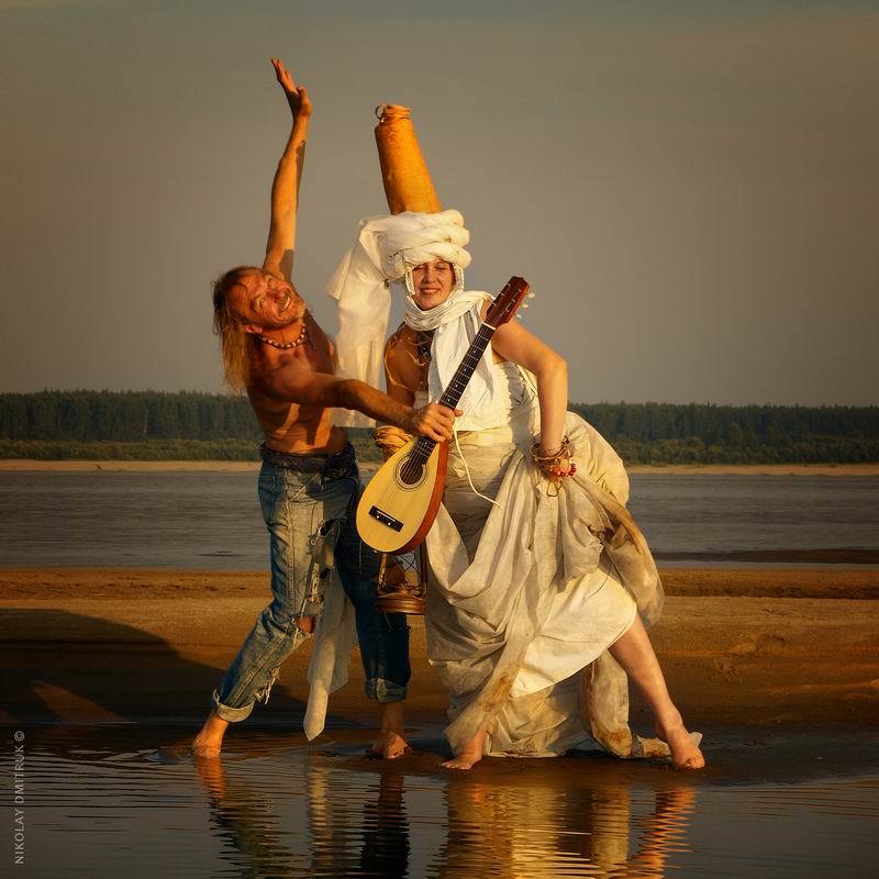 портрет Таня и Миша. странствующие музыкантыphoto preview