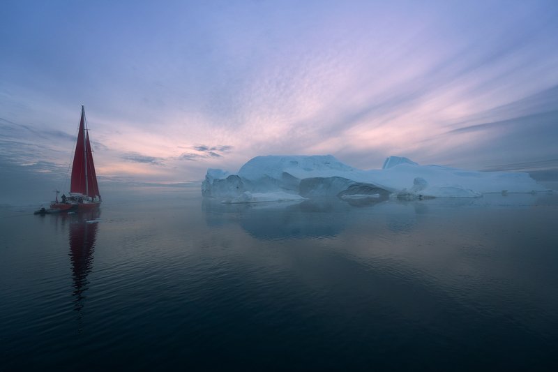 greenland, iceberg, sailing , sailboat, sunset, ilulissat, disko bay Sailing in the mist фото превью