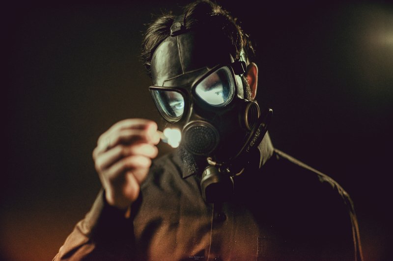 portrait,people,nikon,d600,d810,man,gasmask,pollution Stay #5photo preview