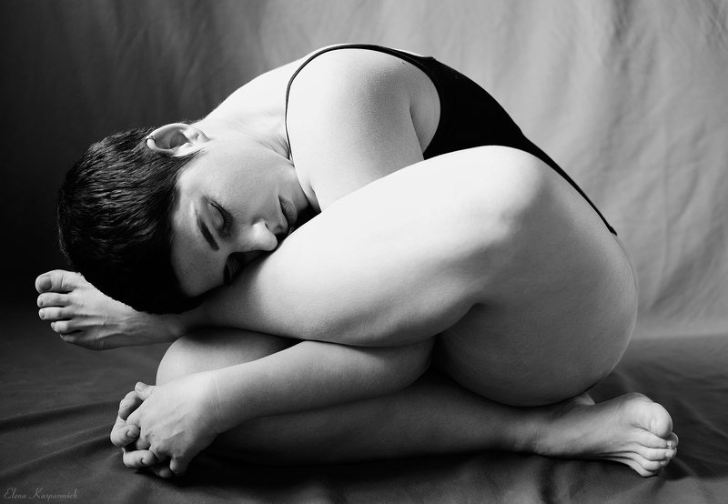 женский портрет, чб Самоизоляцияphoto preview