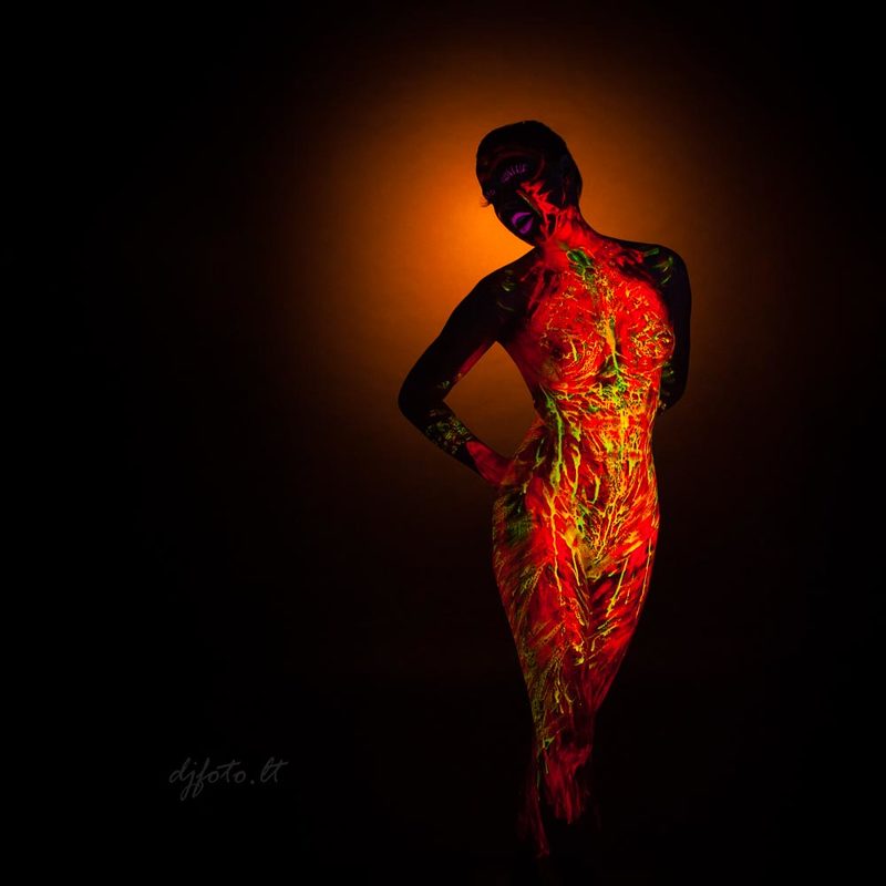 djfoto, bodyart, bodypainting, blacklight, uv Blacklight Madnessphoto preview