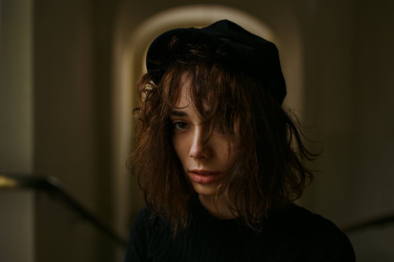 frame, framework, portrait, портрет, girl, indoor, девушка, молодость, сентябрь, ламповый, billirubin, portraiture, atmosphere, atmospheric, warm, colourfull, styleish, image, fashion, mood Polinaphoto preview