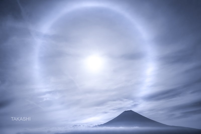 Fuji,Japan,mountain,clouds,halo,sun,amazing Sign of good luckphoto preview
