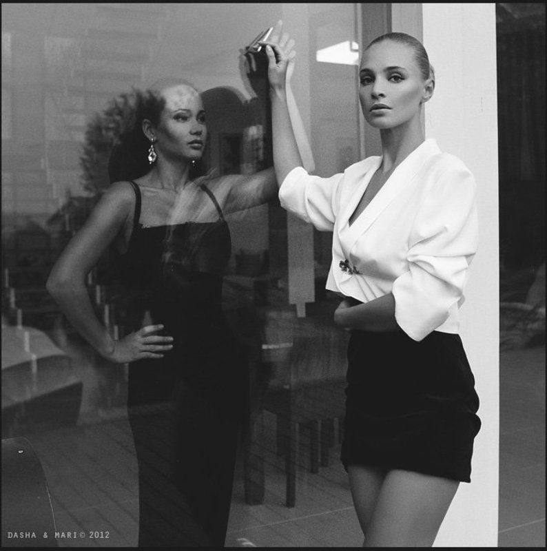 art photo, art nu,  erotic, dasha & mari, fashion, 6x6, woman, sensuality, portrait, glamour, портрет Leisure classphoto preview