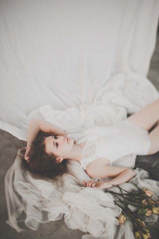 a kind of whitephoto preview