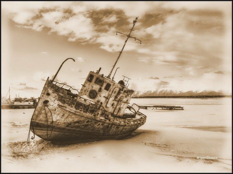 байкал, корабль, берег, зима Лучше лежать на дне....photo preview