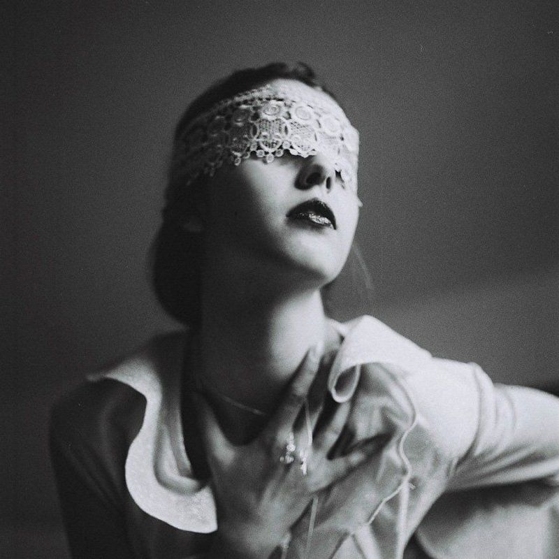 b&w, 6x6, portrait *photo preview