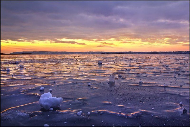 Утомленная солнцемphoto preview