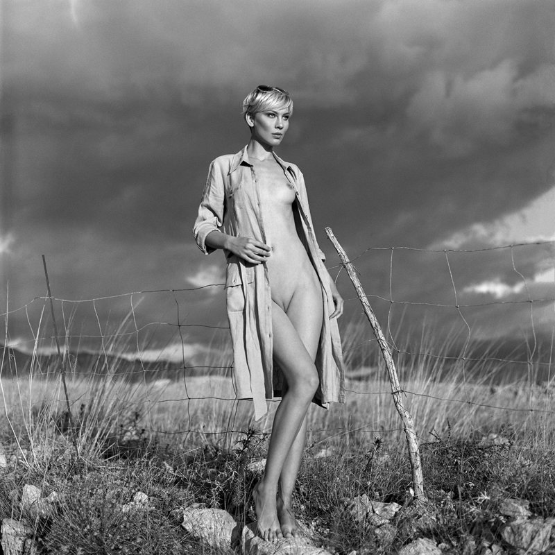 akt, nude, analog, hasselblad, women, ninoveron, bronx, bw, 6x6, fineart, topless, croatia, Meggiphoto preview