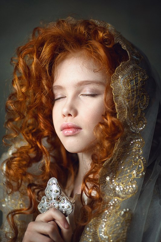 девочка  грусть красота рыжая  она photo preview