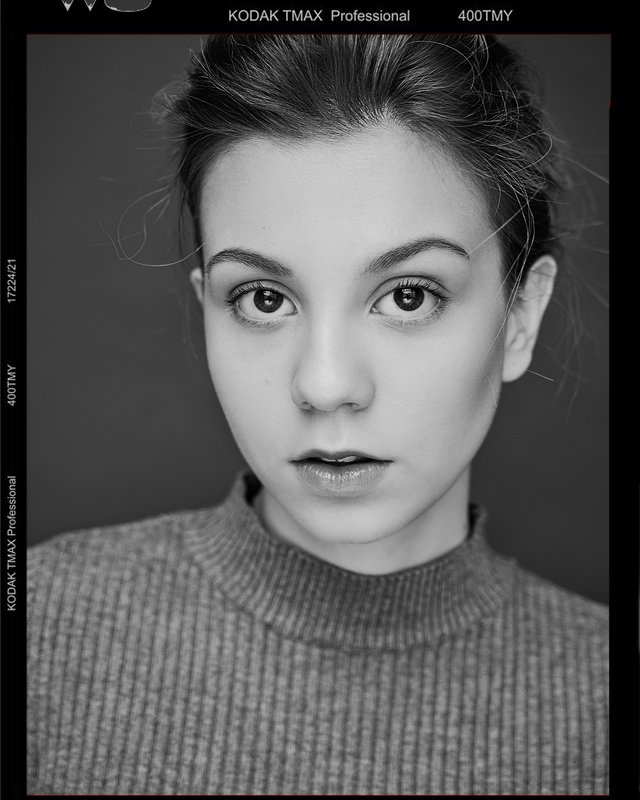 актерское портфолио, портретная фотосъемка, портрет, студийная фотография, актер, актриса, модель Актерское портфолиоphoto preview