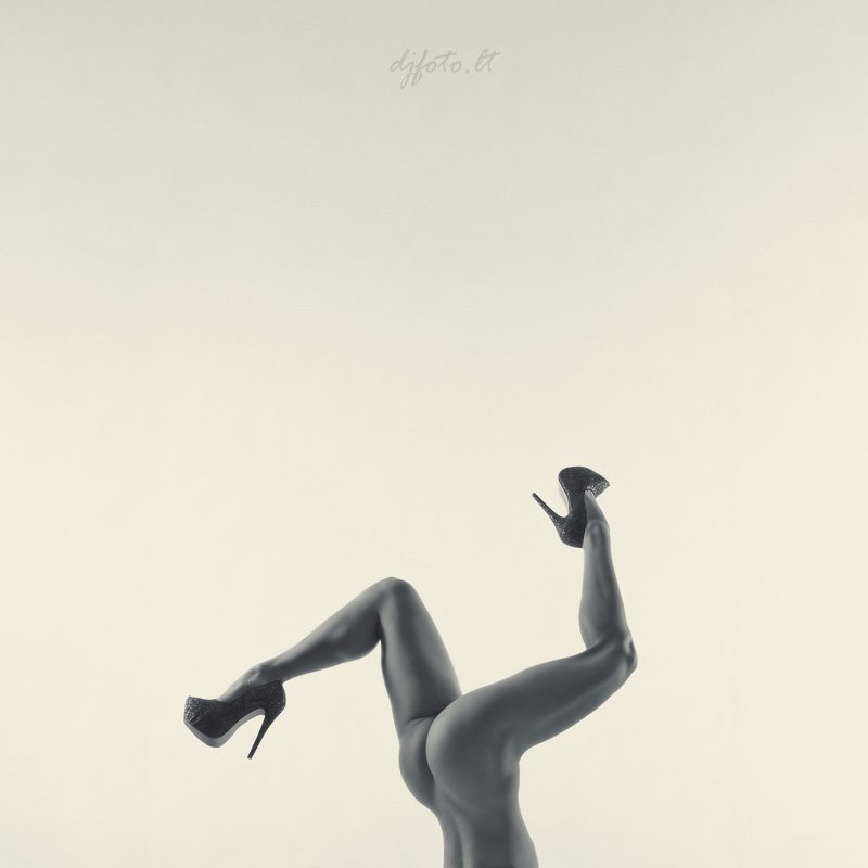 djfoto, nudevilnius, high key, high key nude, nude art, vilnius, fitness Run Baby Runphoto preview