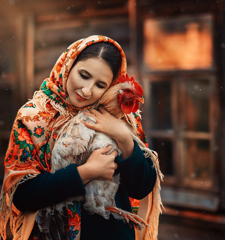 портрет, деревня, женский портрет, русский стиль, петух, курица Петушок и курочка фото превью