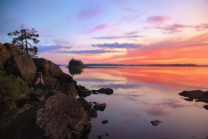 карелия, река, камни, озеро, сосна Озеро Воронье, белые ночи фото превью