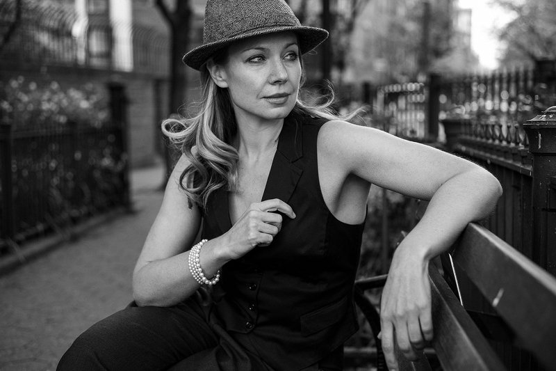 leicasl West Villagephoto preview