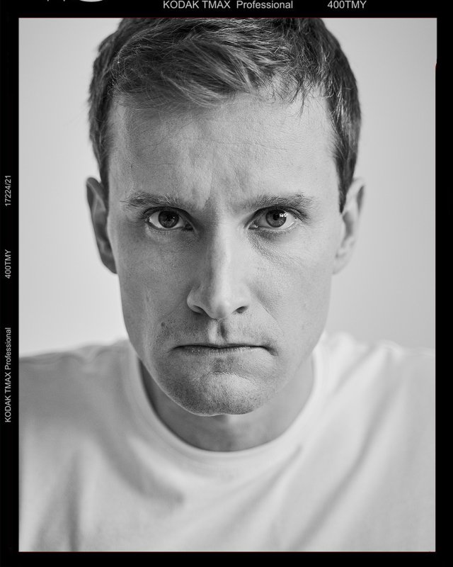 актерское портфолио, портретная фотосъемка, портрет, студийная фотография, актер, актриса, модель Актерское портфолиоphoto preview