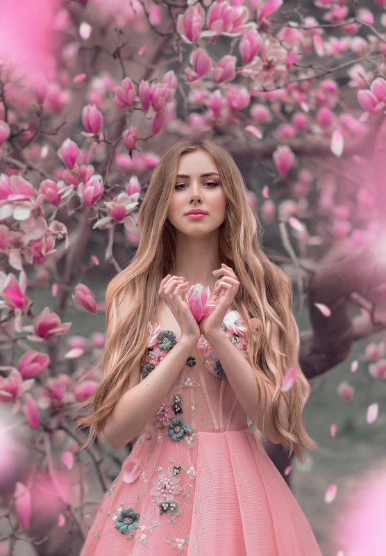 Магнолия, розовый, цветения, цветы, девушка, нимфа, весна, природа, красавица, сказочное фото, образ, розовое платье, костюм, сказка, волшебство, лепестки, магия, сочи, портрет, женский портрет, юность, молодость, нежность Магнолияphoto preview