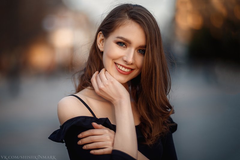 красота, портрет, девушка, глаза, улыбка, волосы Марияphoto preview