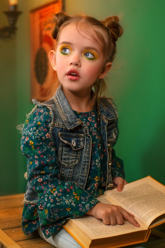 Девочка гламур фешн портрет макияж Лераphoto preview