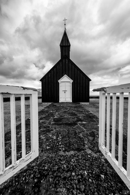 Черная церковьphoto preview