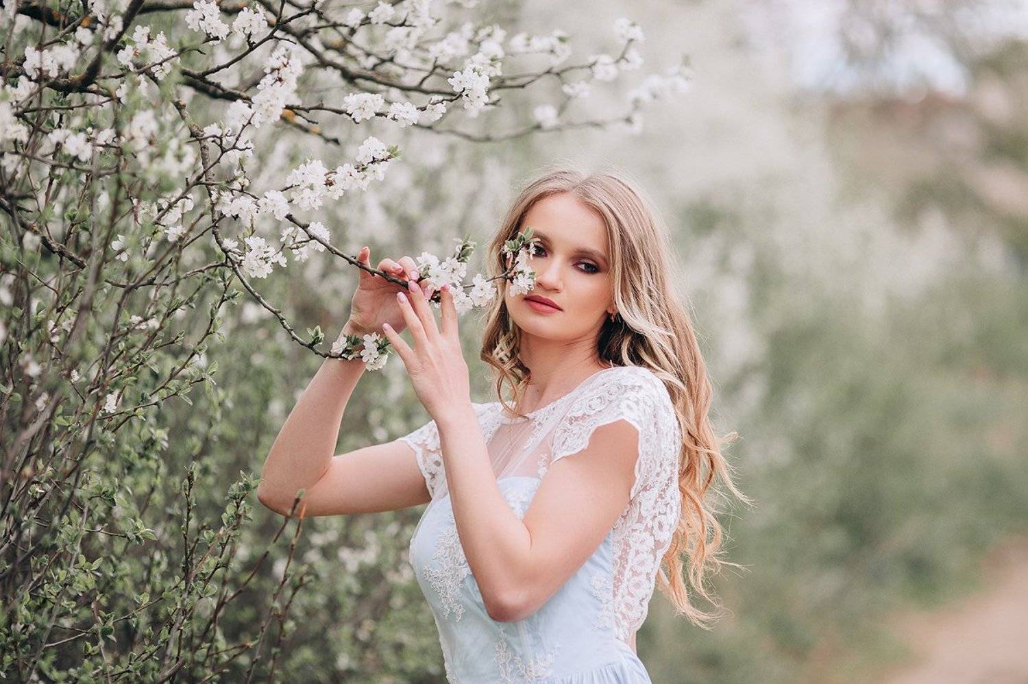 Весна. Автор: Лана Никонова , Лана Никонова