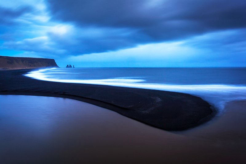 #nature #landscape #bluehour #iceland #Dyrhólaey #longexposure #beach #blacksand  Blue hour at Dyrhólaeyphoto preview