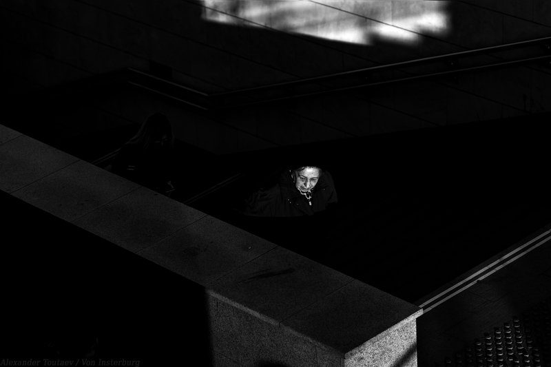 street, street photography, streetphoto, people, urban, cars, light, shadow, город, улица, люди, цвет, желтый,  ***photo preview