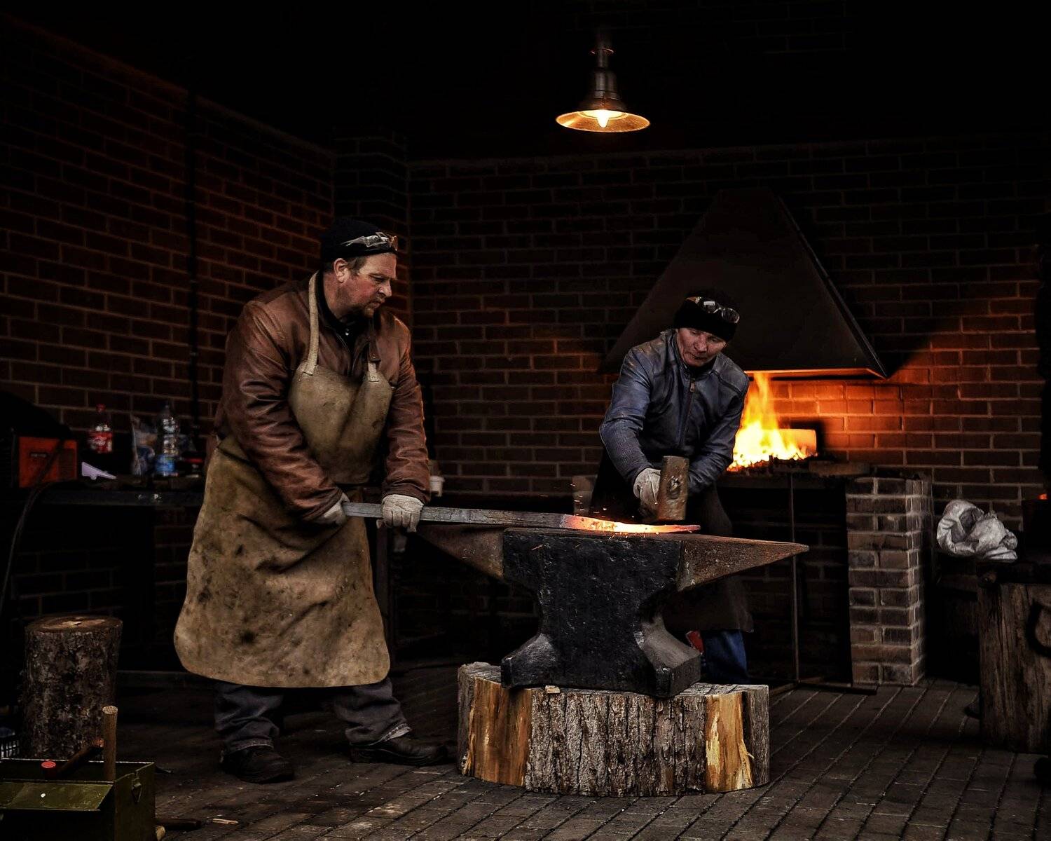 Кузня. Автор: Владимир Леликов-Кузьменко , Владимир Леликов-Кузьменко