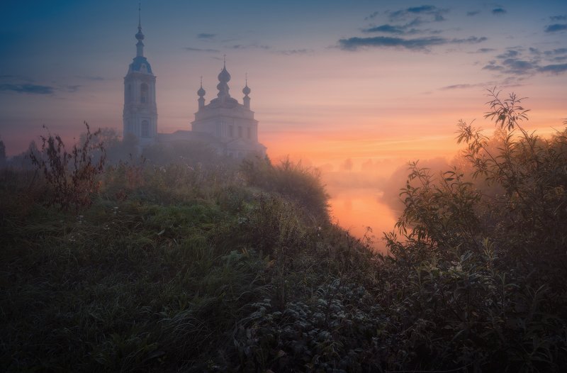 Туманный рассветphoto preview