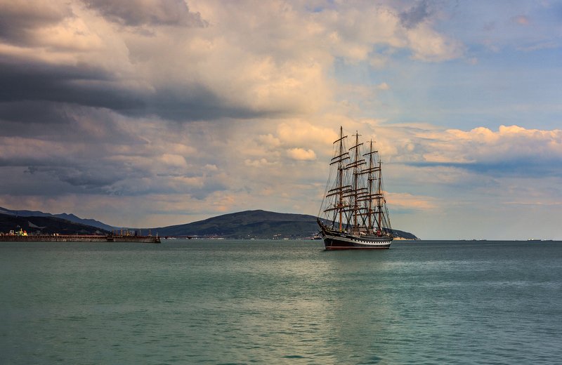 барк, парусник, море, небо, пейзаж Крузенштернphoto preview