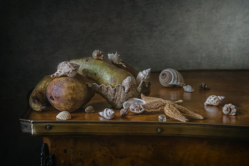 натюрморт, груша, ракушки Груши в ракушкахphoto preview