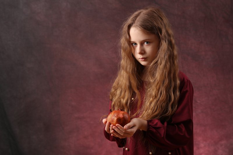гранат, красный, гранатовый, девочка, ребёнок, портрет, студия, красота, beauty, girl, kid, red, beautiful, Маргаритаphoto preview