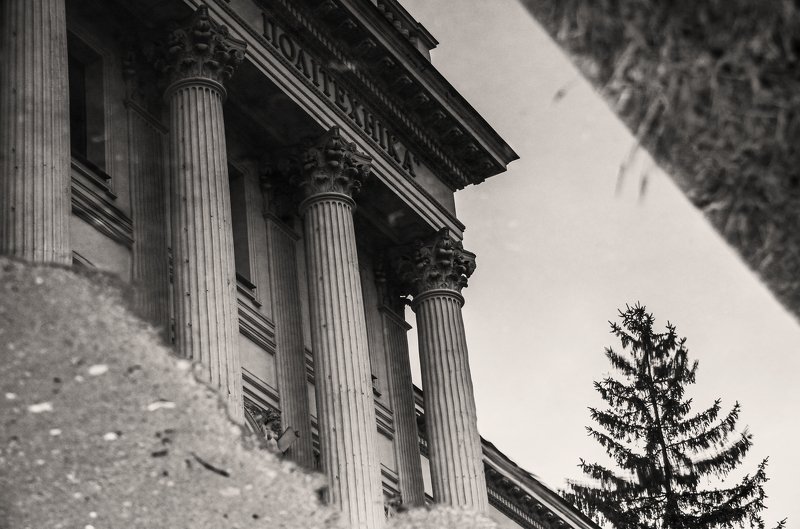 reflection,city,monochrome,sepia,water,nikon,lviv,ukraine. Reflectionphoto preview