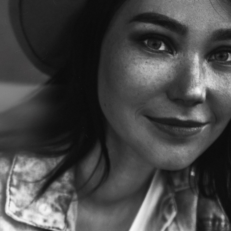 Алёнаphoto preview