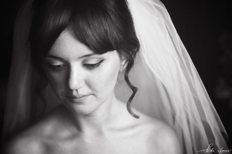 foto-vdvoem, девушка, невеста, портрет, свадебное фото, свадебный портрет, свадебный портрет невесты, утро невесты, фото-вдвоем, черно-белая фотография, черно-белое фото Еленаphoto preview