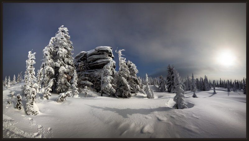 шория, шерегеш, горы, скалы, верблюды, снег, зима, ярославский, виталий Скупое Солнце Шерегешаphoto preview