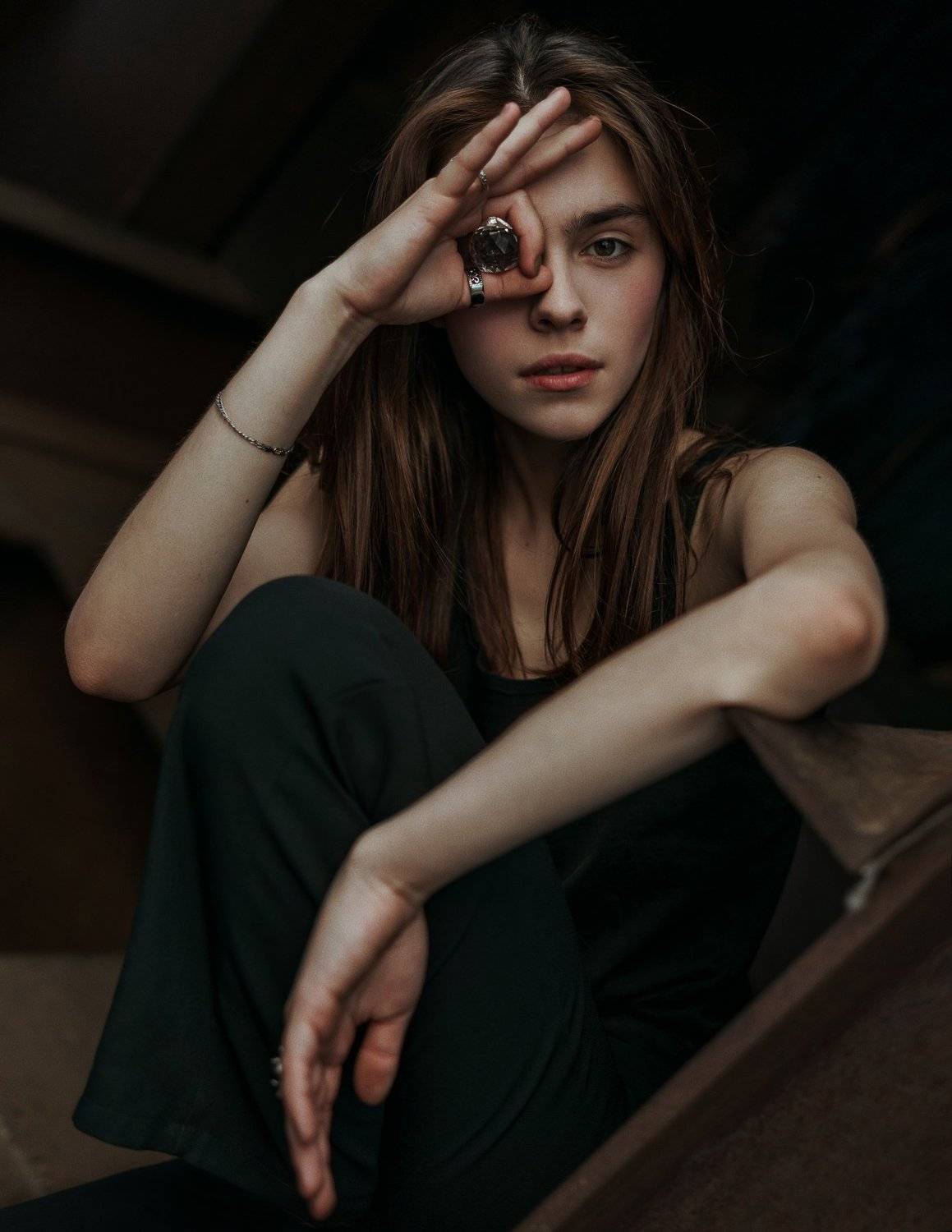 portrait, портрет, girl, brunette, portraiture, outdoor, девушка, молодость, май, весна, spring, patterns, retouch, ретушь, цвет, sony, lines, линии, ржавый, Павел Фишар