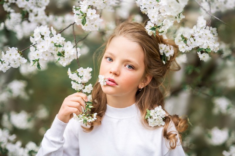 девочка, весна, цветы, girl, spring, flowers, Arinaphoto preview
