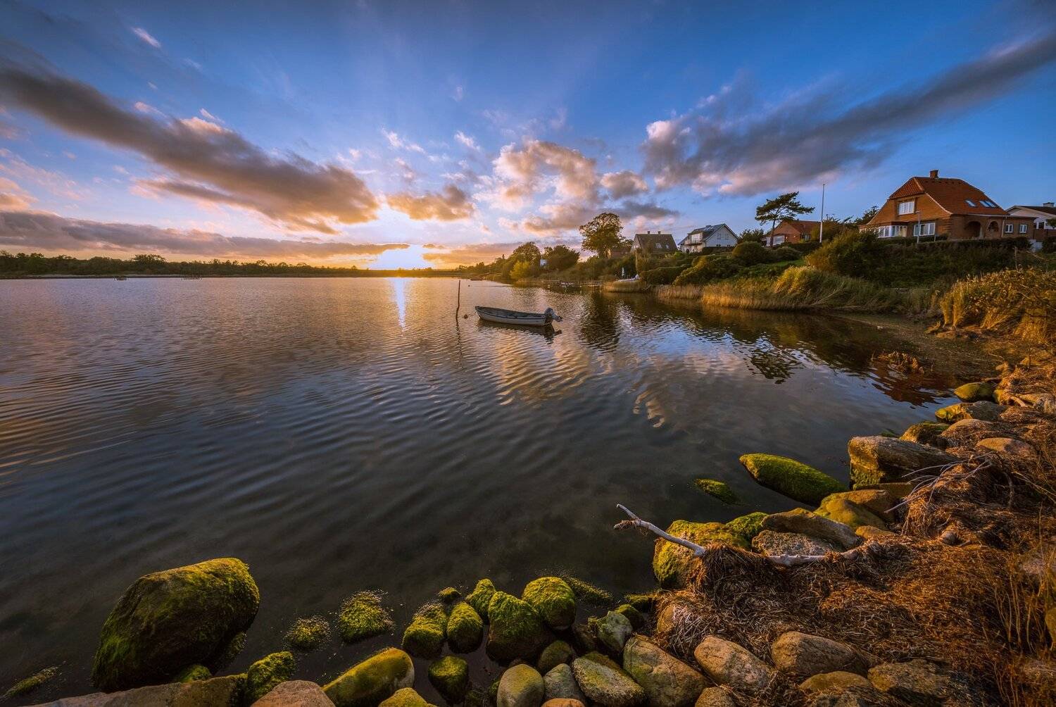 Рыбацкий поселок на датском острове.. Автор: Marat Max (Марат Макс) дания, остров, море, берег, лодка, солнце, закат,, Marat Max (Марат Макс)