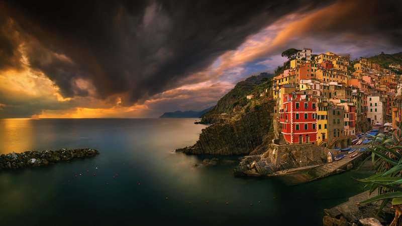 Riomaggiore...photo preview
