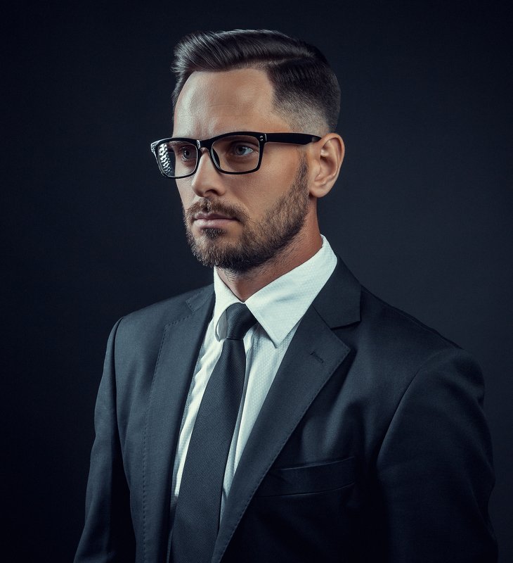 Деловой образphoto preview