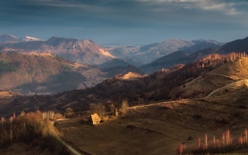 утро, холмы, румыния, домик, горы, пастораль,весна Утро ранней весныphoto preview