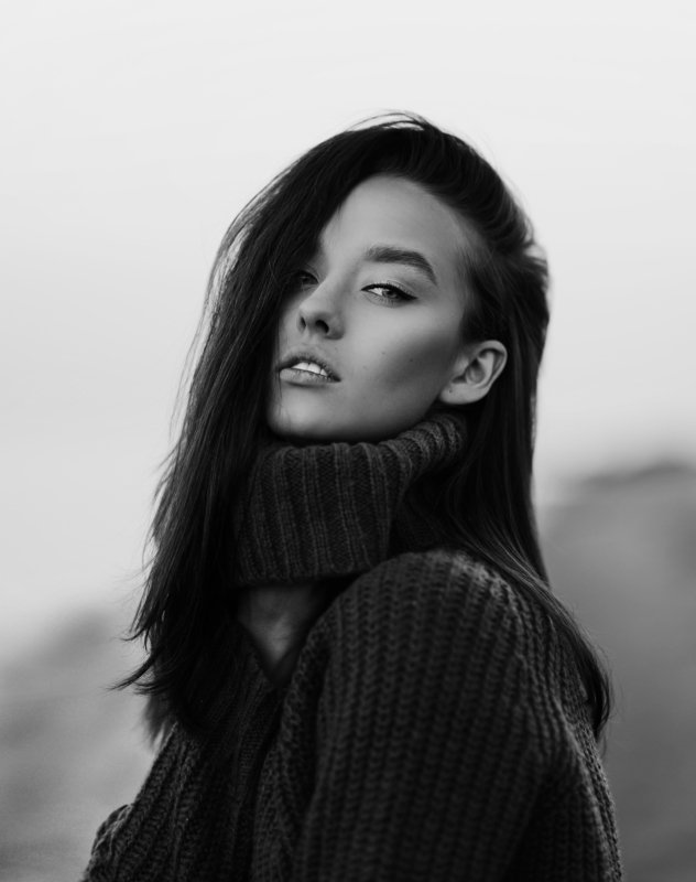 портрет, чб, натуральный свет, эстония, 85мм,  Настяphoto preview